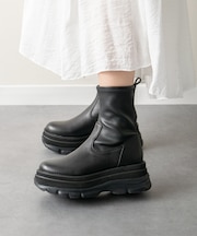 【INTER-CHAUSSURES】ボリュームソールストレッチブーツ