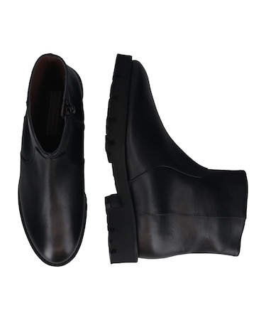 【INTER-CHAUSSURES】ラウンドトウ厚底ショートブーツ