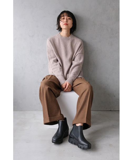 【bussola】晴雨兼用サイドゴアレザーショートブーツ