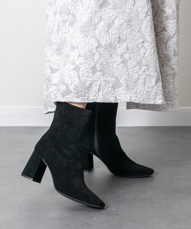 【ANGEL ALARCON】スクエアトウチャンキーヒールブーツ