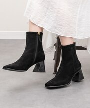 【ANGEL ALARCON】フレアヒールセンターシームショートブーツ