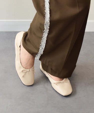 【FABIO RUSCONI】スクエアトウフラットシャーリングバレエ