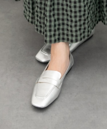 【FABIO RUSCONI】スクエアトウサケットフラットローファー