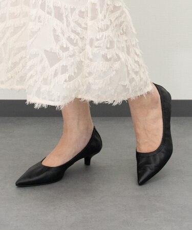 【CORSO ROMA，9】ポインテッドトウシャーリングパンプス