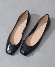 【INTER-CHAUSSURES】リボン付きスクエアフラットパンプス