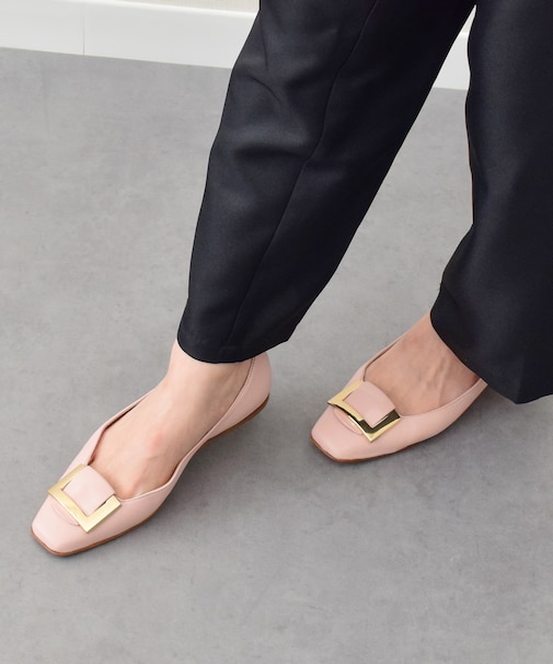【INTER-CHAUSSURES】スクエアトウバックルサケットバレエ