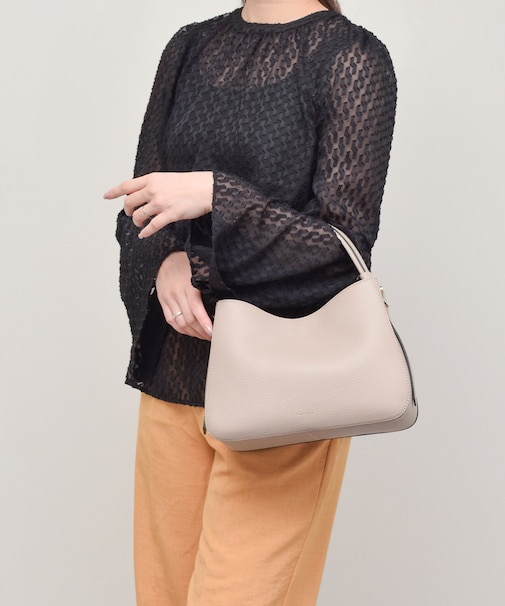 【LORISTELLA】ミディアムサイズレザーハンドバッグ