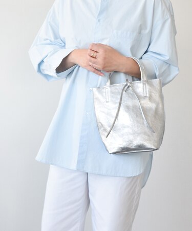 【Andrea Cardone】メタリックレザーミニトートバッグ