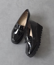 【ROUND ABOUT】厚底タッセルローファー