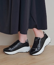 【bussola】撥水厚底レースアップスニーカー