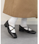 【INTER-CHAUSSURES】スクエアトウクロスストラップパンプス