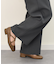 【INTER-CHAUSSURES】スクエアトウクロスストラップパンプス