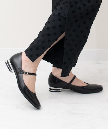 【PARADIS COULEUR】スクエアトウビジューレーンパンプス