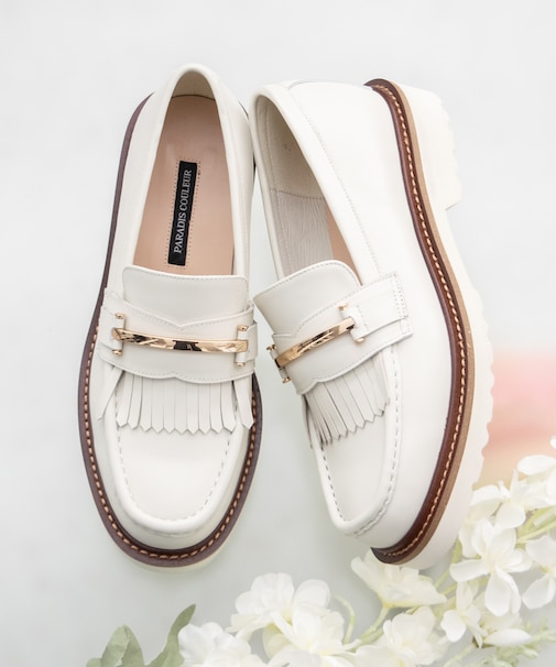 【PARADIS COULEUR】メタルバーフリンジローファー