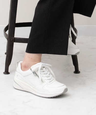 【Tamaris】ヒールアップジップスニーカー