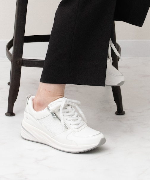 【Tamaris】ヒールアップジップスニーカー