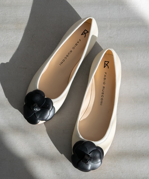 【FABIO RUSCONI】ラウンドトウフラットカメリアバレエ