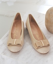 【Bridget Birkin】バックルグログランリボンレインパンプス