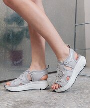 【bussola】厚底スポーティサンダル