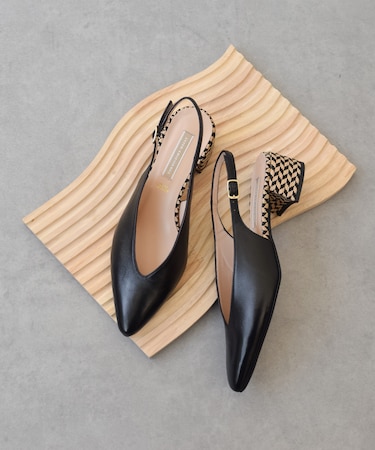 【INTER-CHAUSSURES】ポインテッドトウVカットバックバンド