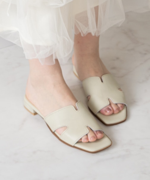 【Bridget Birkin】サイドカットステッチミュールサンダル