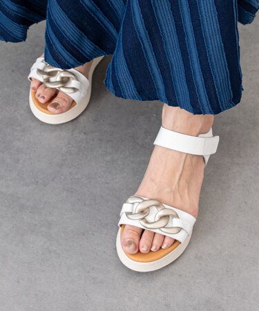 【Oh my Sandals】メタルオーナメント厚底サンダル