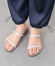 【ITALIAN SHOEMAKERS】ラインストーンダブルストラップサンダル