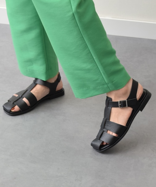【Oh my Sandals】スクエアトウフラットグルカサンダル