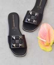 【INTER-CHAUSSURES】オーナメントフラットスライドサンダル