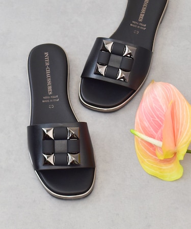 【INTER-CHAUSSURES】オーナメントフラットスライドサンダル