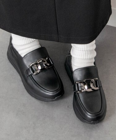 【Round About】チェーンビットローファースニーカー