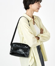 DANIELLA CROSSBODY ブラックシャイン