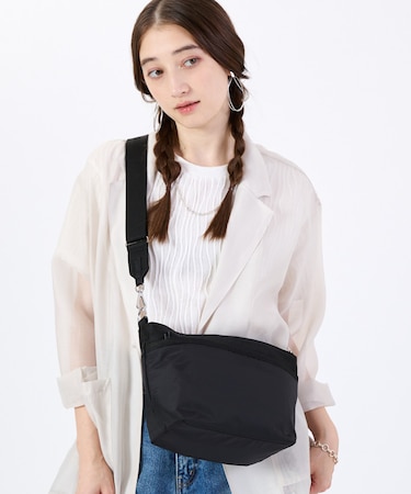 SMALL BUCKET BAG リサイクルドブラックJP