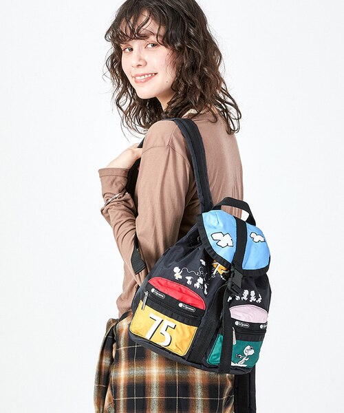 LeSportsac SMALL VOYAGERピーナッツ75thパッチワーク Small Voyager Backpack - Peanuts 75th Patchwork – LeSportsac