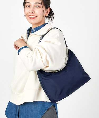 CRESCENT SHOULDER BAG スペクテイターディープブルー