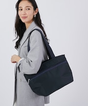 TWO HANDLE ZIP TOTE ディープシーブルー