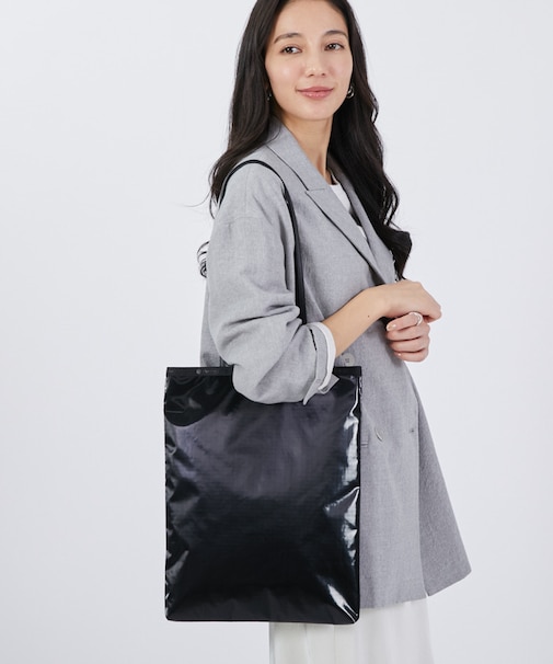 VERTICAL CITY TOTE アップタウンブラックシャイン/ブラック