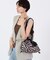 E/W CITY DRAWSTRING BAG  アップタウンラフィアゼブラ/ブラック