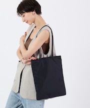 VERTICAL CITY TOTE アップタウンディープシーブルー/ブラック