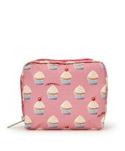 SQUARE COSMETIC スウィートカップケーキディライト