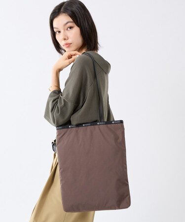 VERTICAL CITY TOTE アップタウンダークチョコ/ブラック