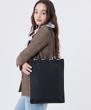VERTICAL CITY TOTE アップタウンブラック/ブラック