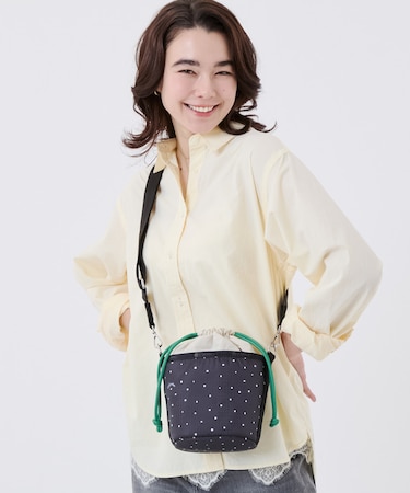 SM DRAWSTRING BUCKET ブリスドットアイボリー/グリーンコード