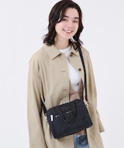 EVERYDAY SM SATCHEL ラインデボスブラック