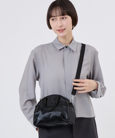 ROUND SM SATCHEL ブラックシャイン