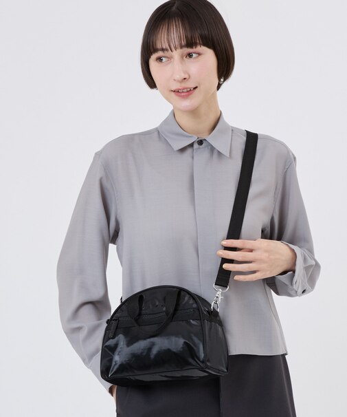 ROUND SM SATCHEL ブラックシャイン