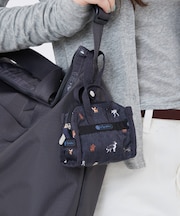 MICRO WEEKENDER CHARM ウーフワンダーランド