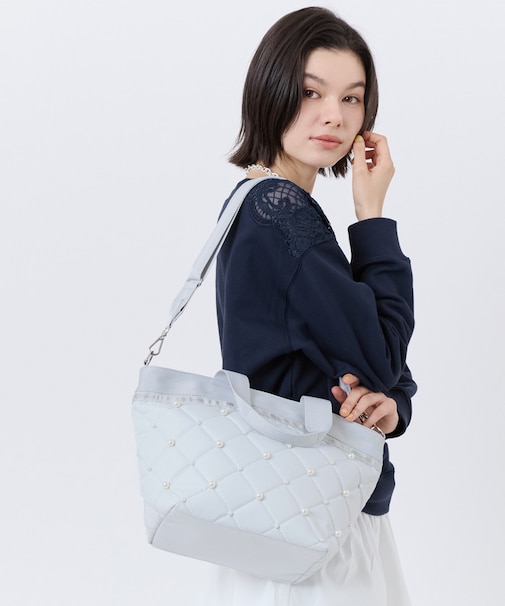 BUCKET TOTE W PEARLS ミストグレーパール