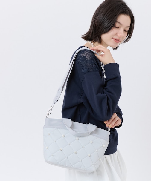 SM BUCKET TOTE W PEARLS ミストグレーパール