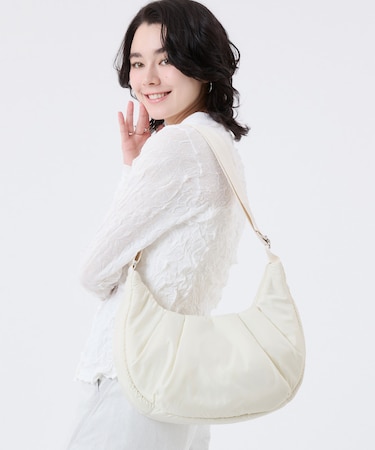 SHEEN LARGE CRESCENT ホワイトマシュマロ
